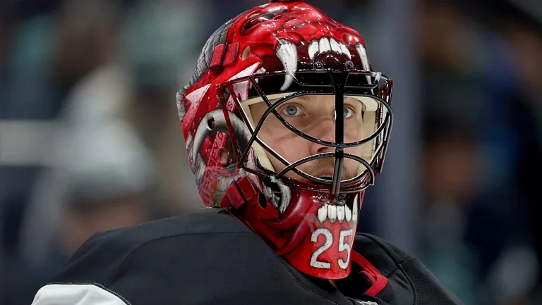 Вратарь Маркстрём продлил контракт с «Нью-Джерси Дэвилз»