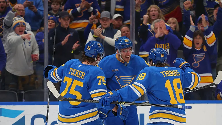 «Сент-Луис» победил «Нэшвилл», Бучневич и Свечков забили