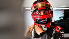 Пилот «Хааса» запустил конкурс дизайнов для своего шлема