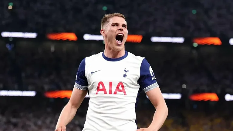 «Барселона» хочет усилить оборону защитником из «Тоттенхэма»