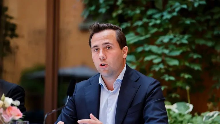 Шведский министр раскритиковал соглашение «Барселоны» с ДР Конго