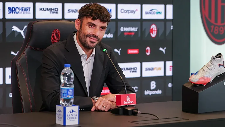 Пьетро Терраччано представили в «Милане» и он назвал клуб вершиной карьеры