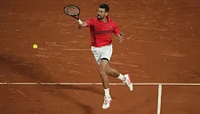 Агасси рассказал, как игра Джоковича напоминает ему бокс