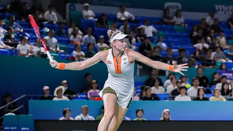 Рыбакина избежала сенсационного поражения от Ястремской в Нинбо