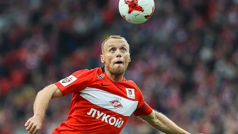 Александр Григорян назвал секрет успеха Дениса Глушакова в футболе