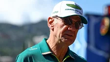 Новый взгляд Ньюи: его работа в Aston Martin и планы на 2026