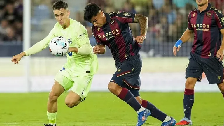 «Барселона» не исключает возможность продажи игроков