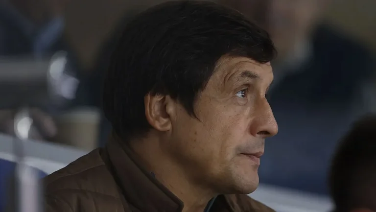 Каменский оценил вероятность отставки Ларионова из СКА