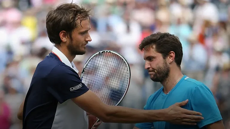 Жиль Симон признался в любви к своему экс-подопечному Даниилу Медведеву