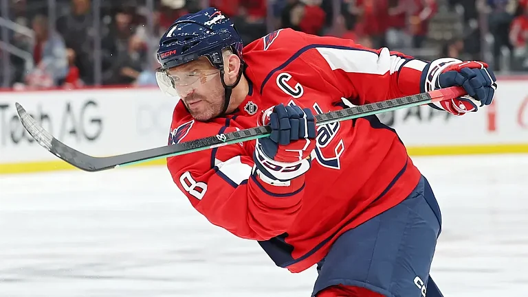 Карбери объяснил, как будет обсуждать будущее с Александром Овечкиным