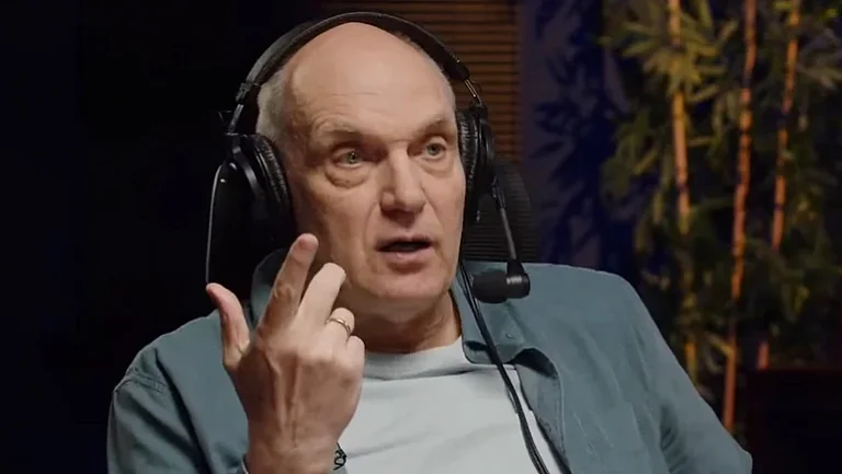 Бубнов: «О родине заговорил! За какую родину бьётся Карпин?»