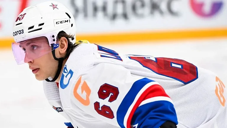 Форвард СКА Ларионов-младший лёг на операцию спины