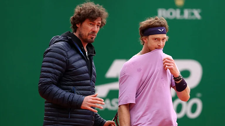 Сафин обматерил Андрея Рублёва во время матча Australian Open