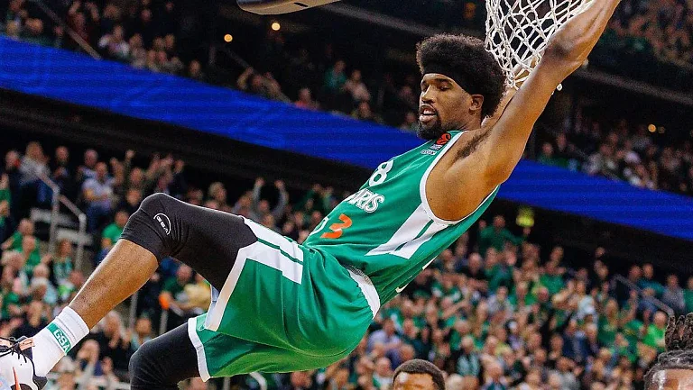 Американский центр Кеварриус Хэйс присоединился к «Монако»