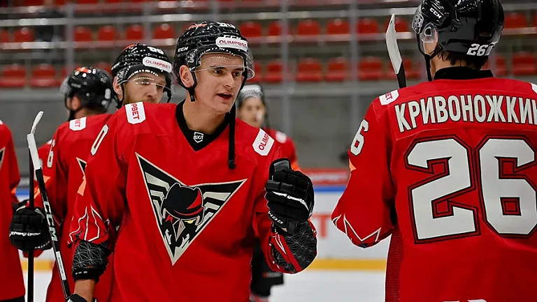 «Омские Крылья» показали свой лучший старт в истории ВХЛ
