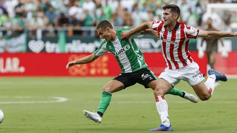 «Атлетик» обыграл «Бетис» в выездном матче со счетом 2-1