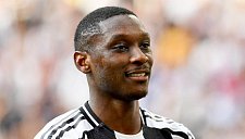 Коло Муани остается в Турине