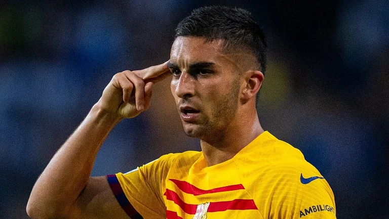 «Барселона» отклонила 2 предложения по трансферу Феррана Торреса