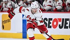 Форвард «Каролины» Фаст ушёл из хоккея в 33 года