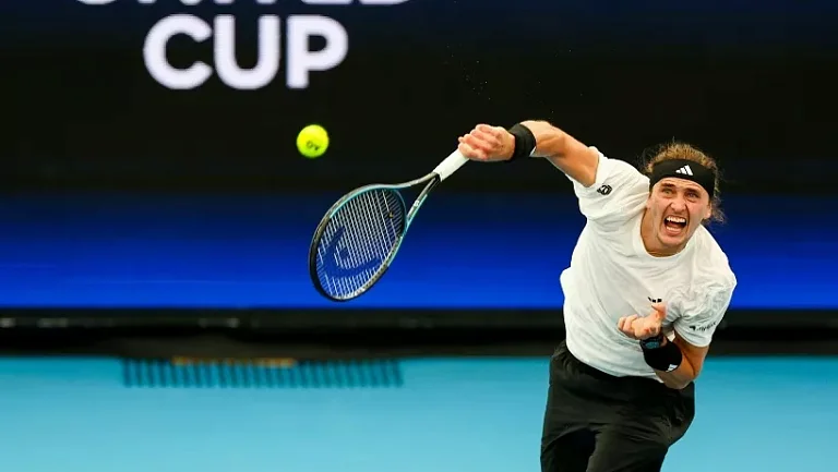 Александр Зверев уступил Хуркачу в стартовом матче United Cup