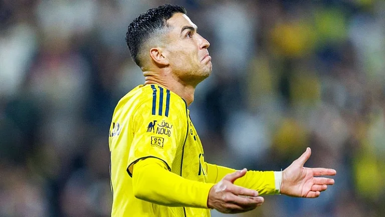 Криштиану Роналду снова стал игроком года на Ближнем Востоке