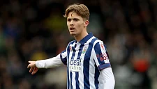 Полузащитник сборной Северной Ирландии побил рекорд Джорджа Беста