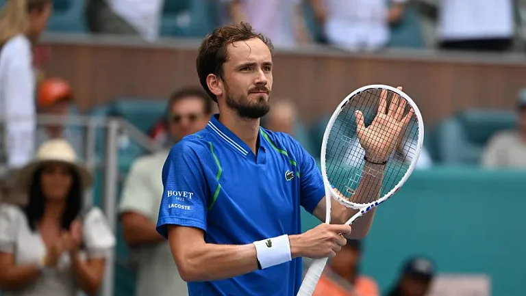 Российский теннисист Даниил Медведев победил в турнире ATP-250 Almaty Open