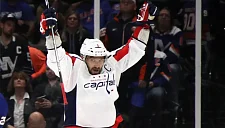 Овечкин в шаге от истории: кто помог ему забить 887-й гол?