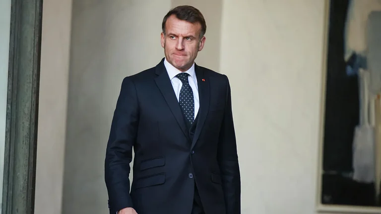 Стало известно, почему президент Франции Макрон пропустит открытие ОИ