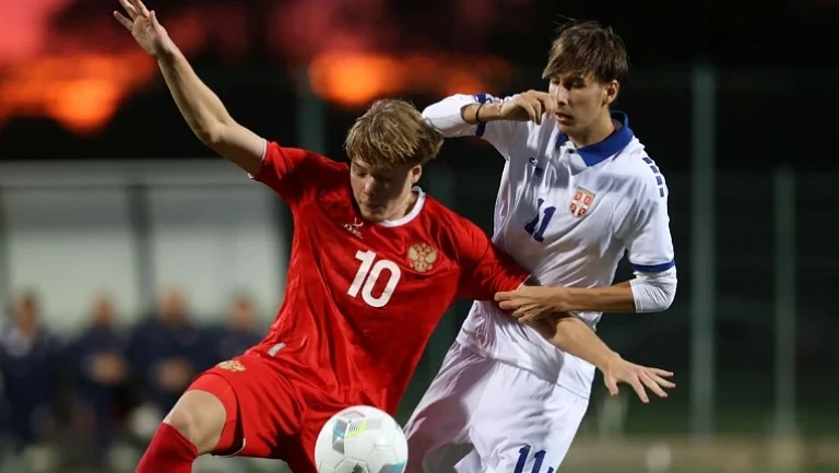 Юношеская сборная России (U-18) разгромила Сербию со счётом 4:1