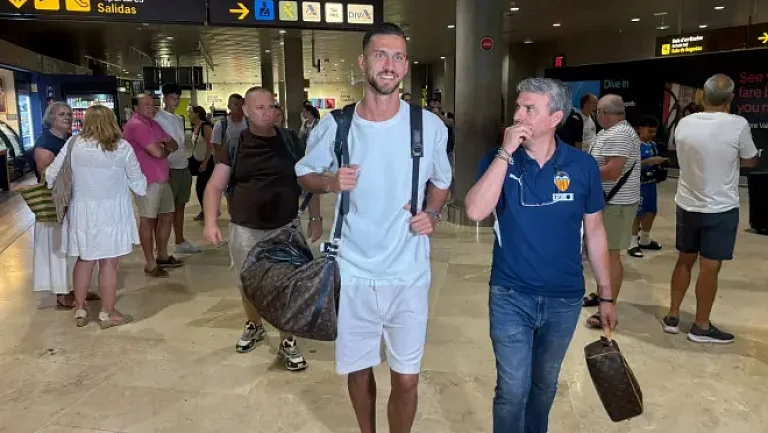 Защитник Хосе Копете прибыл в Валенсию