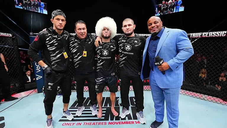 Хабиб Нурмагомедов прокомментировал победу брата на UFC 321