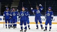 Динамовцы сокрушают «Белых Медведей» в Челябинске