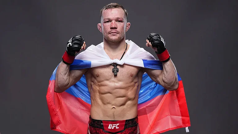 Победа Петра Яна над Двалишвили признана «Сенсацией года» по версии Sherdog
