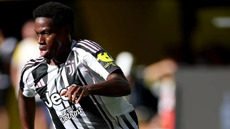 Дэвид оформляет дебютный гол за «Ювентус»