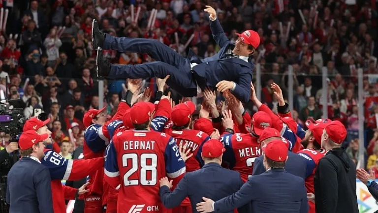 Плющев осудил решение «Локомотива» не вручать перстни Никитину и штабу