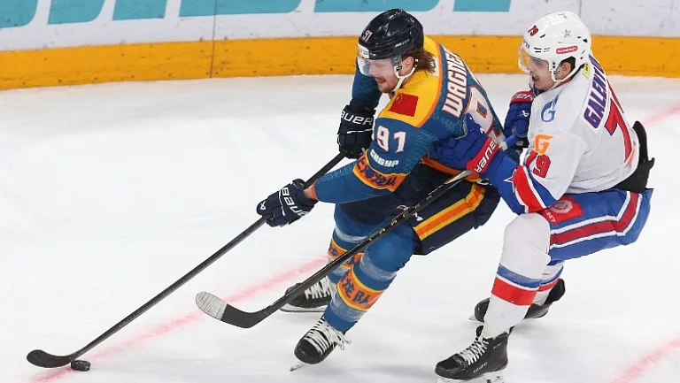 Брынцев о матче со СКА: Приятно играть при большом количестве болельщиков