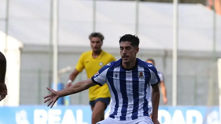 Карлос Фернандес перейдет в «Мирандес» на правах аренды