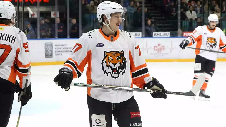 «Амур» побеждает «Шанхайских Драконов» со счётом 5:4 в напряжённом матче КХЛ