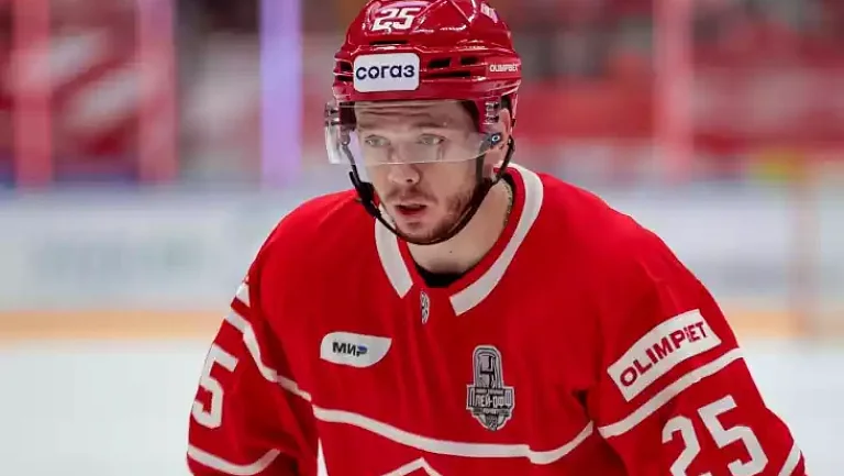 «Авангард» подписал Анселя Галимова на один сезон для усиления атаки