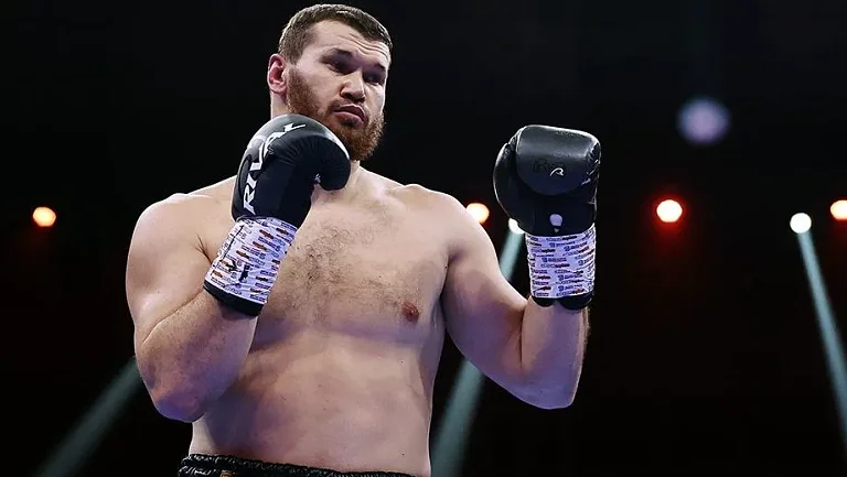 Генсек EUBC верит, что Махмудов покажет «силу российского человека» в бою с Фьюри