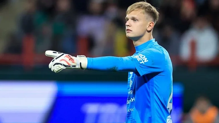 Андрей Семёнов поддержал Торопа: «С Акинфеевым тяжело конкурировать»