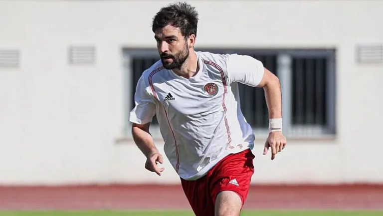 Джикия готов пойти за Черчесовым в любой клуб