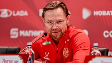 Вратарь «Динамо» рассказал о работе под руководством Валерия Карпина