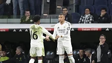 Мбаппе становится лидером и поддерживает Эндрика в важный момент