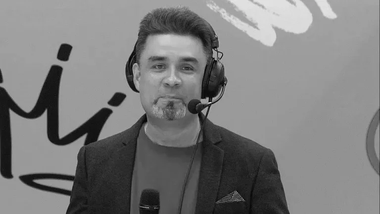 Анна Щербакова трогательно обратилась к погибшему комментатору Гришину