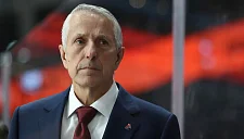 Боб Хартли стал третьим иностранным тренером, победившим в 200 матчах КХЛ