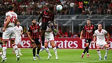 «Милан» обыграл «Бари» и вышел в 1/16 финала Кубка Италии