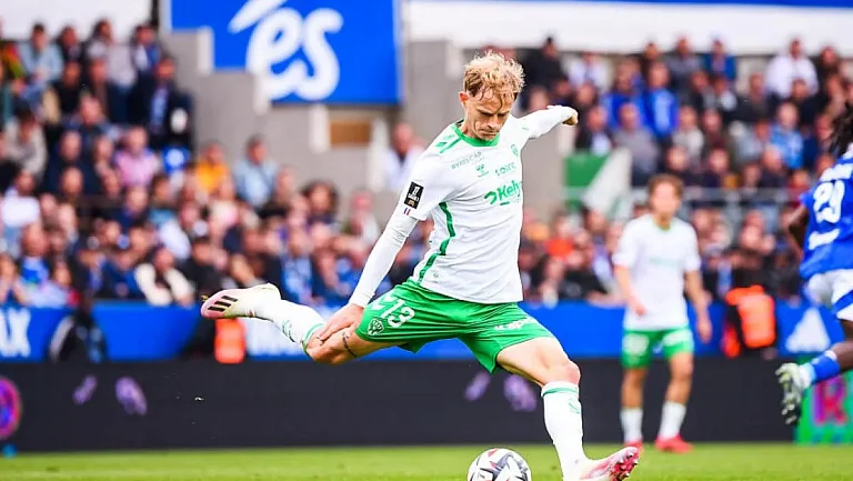 Берно адаптируется к позиции левого защитника в «Сент-Этьене»