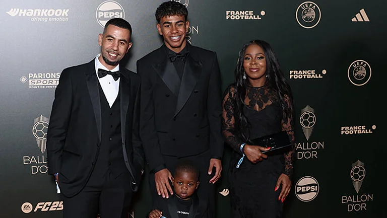 Стала известна стоимость ужина с мамой Ламина Ямаля в Лондоне